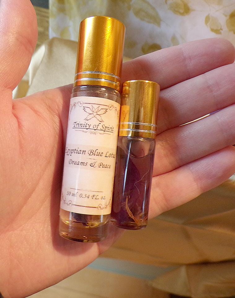 **LIMITED** Egyptian Blue Lotus Oil (Dreams, Astralwork, Meditation, Peace, Serenity, Angel Magick Enochian Spellwork)