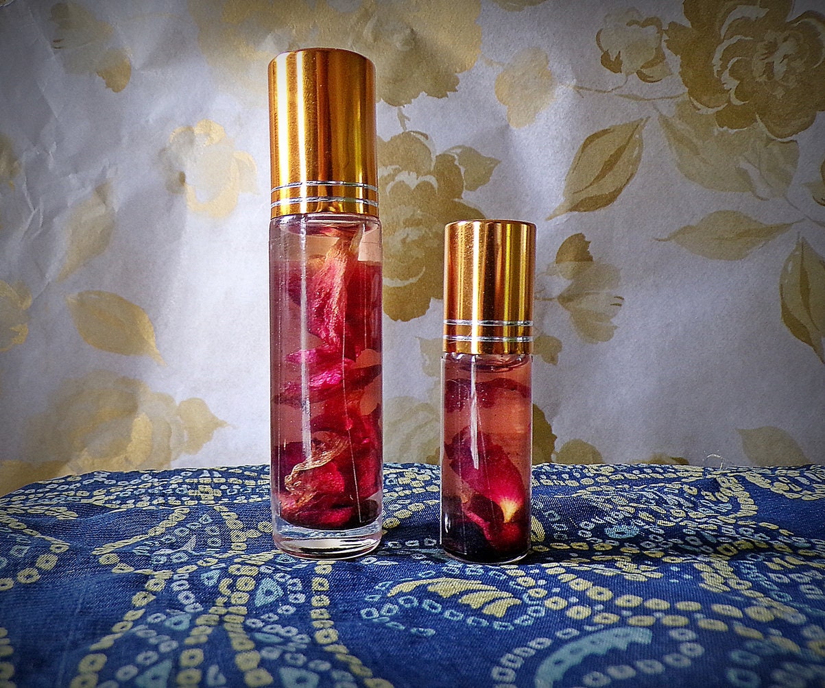 Vampire Offering Oil (Dark Artes Spirit Offering, Passion, Empowerment, Spirit Food, Angel Magick)